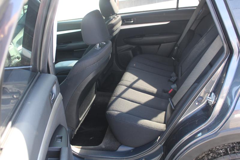 Subaru Outback 2.5i Premium 2011