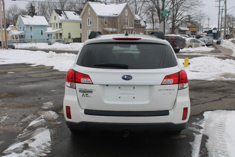 Subaru Outback 2.5i Limited 2014