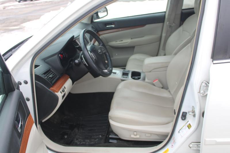 Subaru Outback 2.5i Limited 2014