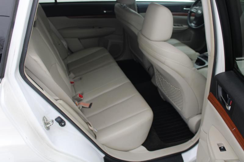 Subaru Outback 2.5i Limited 2014