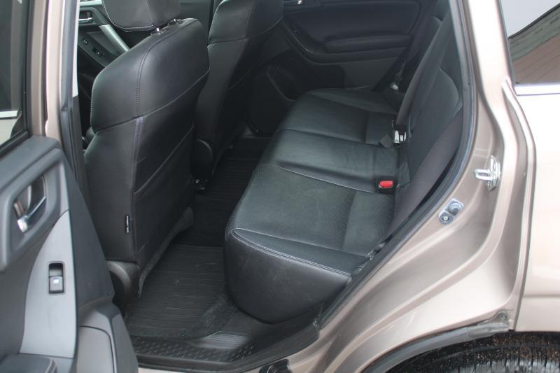 Subaru Forester 2.5i Limited 2015