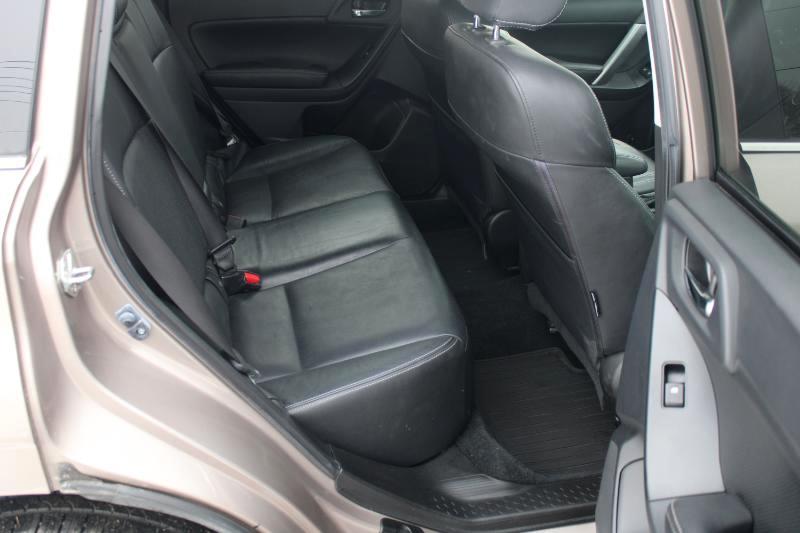 Subaru Forester 2.5i Limited 2015