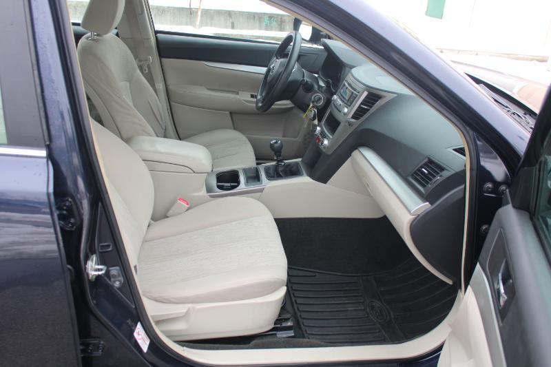 Subaru Outback 2.5i 2013