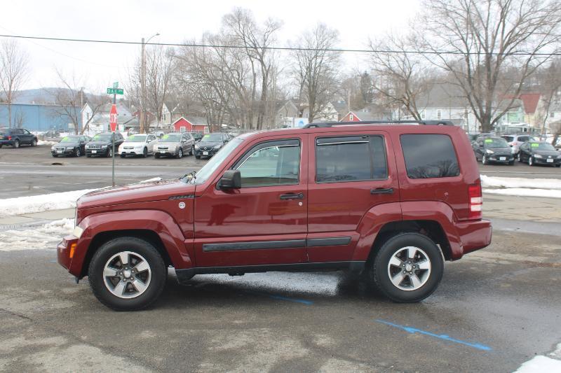 Jeep Liberty Sport 4WD 2009