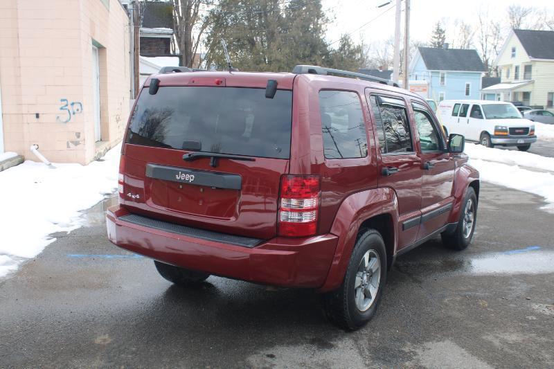 Jeep Liberty Sport 4WD 2009
