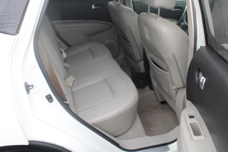 Nissan Rogue SL AWD 2012