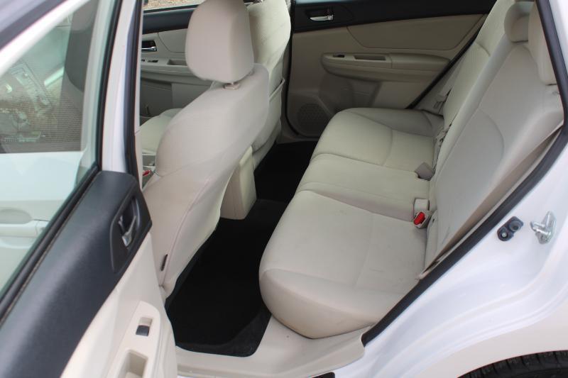 Subaru Impreza Premium Plus 5-Door+S/R 2012