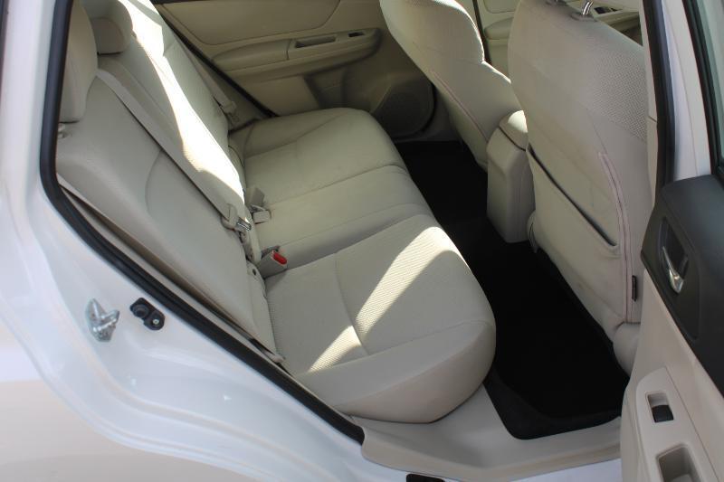 Subaru Impreza Premium Plus 5-Door+S/R 2012