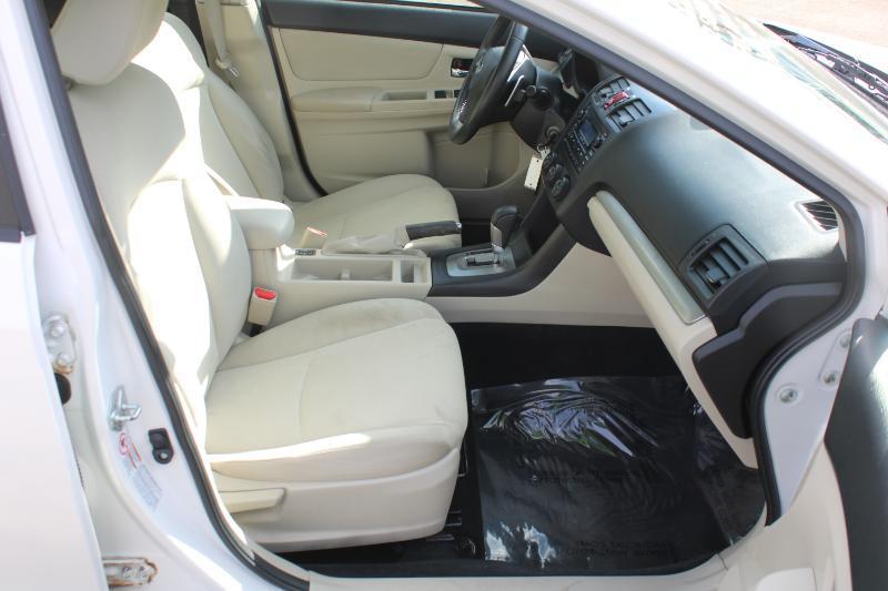 Subaru Impreza Premium Plus 5-Door+S/R 2012