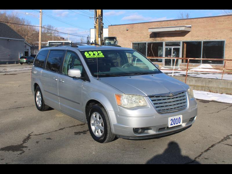 Chrysler Town & Country Touring 2010