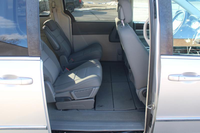 Chrysler Town & Country Touring 2010
