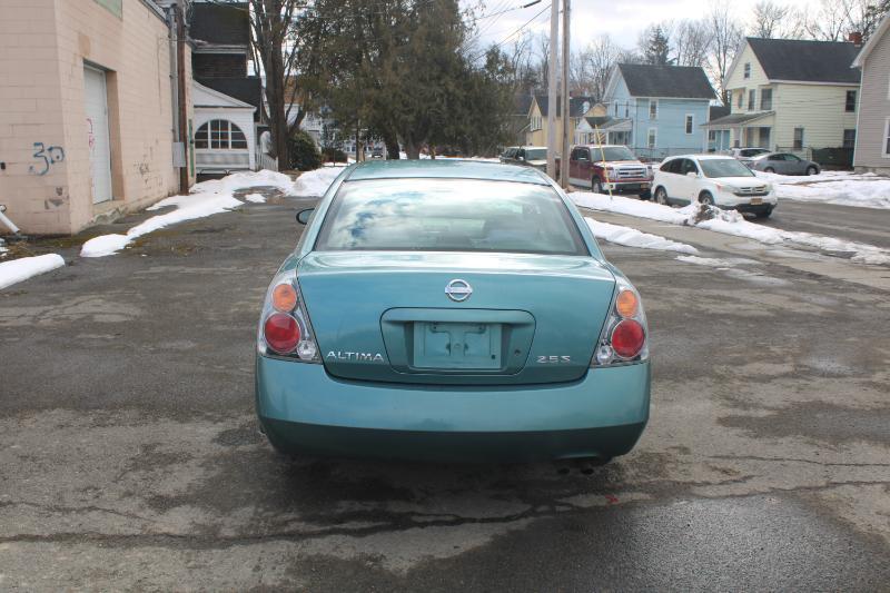Nissan Altima 2.5 2002