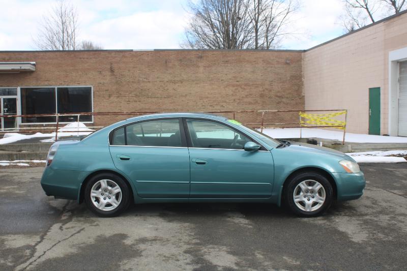 Nissan Altima 2.5 2002