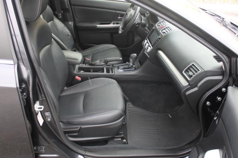 Subaru Impreza 2.0i Limited PZEV 4-Door 2016