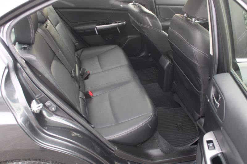 Subaru Impreza 2.0i Limited PZEV 4-Door 2016