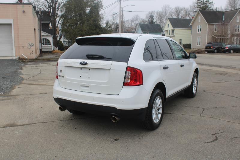 Ford Edge SE FWD 2014