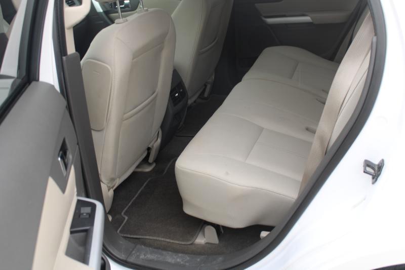 Ford Edge SE FWD 2014