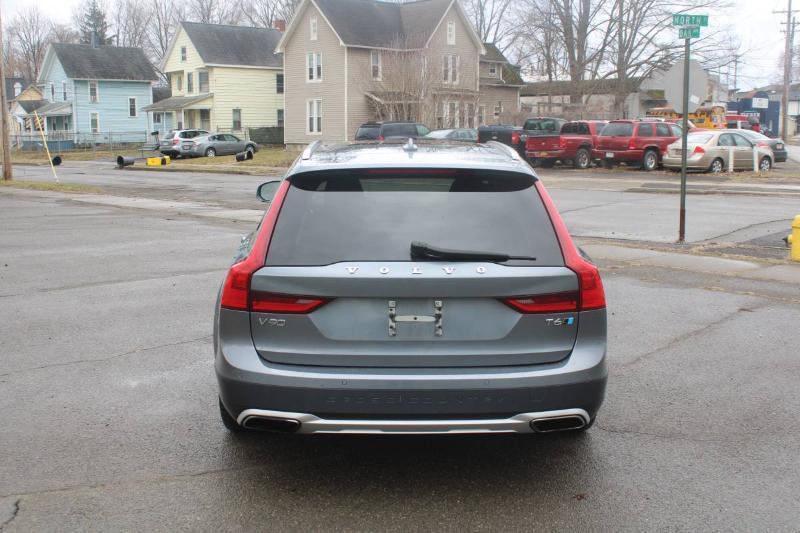 Volvo V90 Cross Country T6 AWD 2017