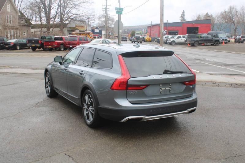 Volvo V90 Cross Country T6 AWD 2017