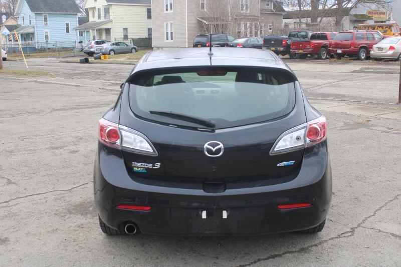 Mazda MAZDA3 i Grand Touring AT 5-Door 2013