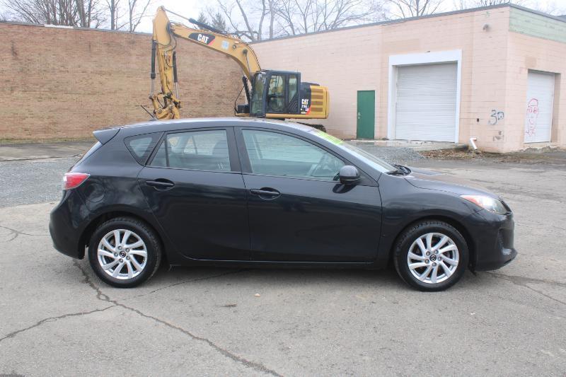 Mazda MAZDA3 i Grand Touring AT 5-Door 2013