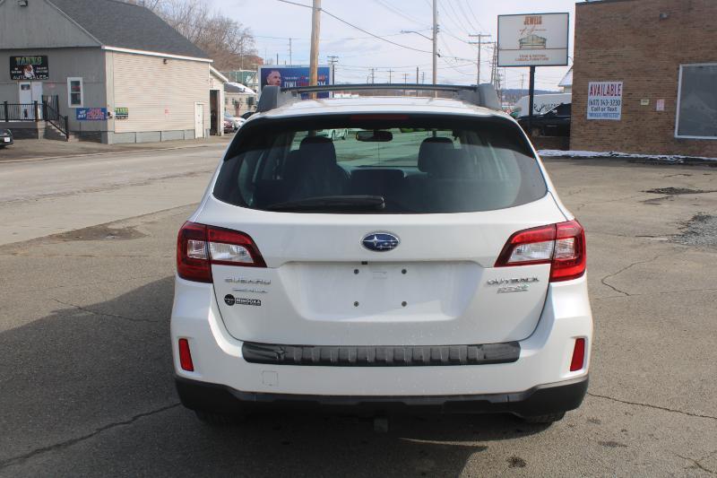 Subaru Outback 2.5i 2016
