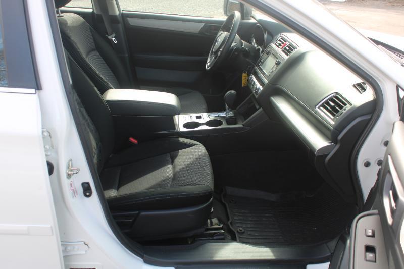 Subaru Outback 2.5i 2016