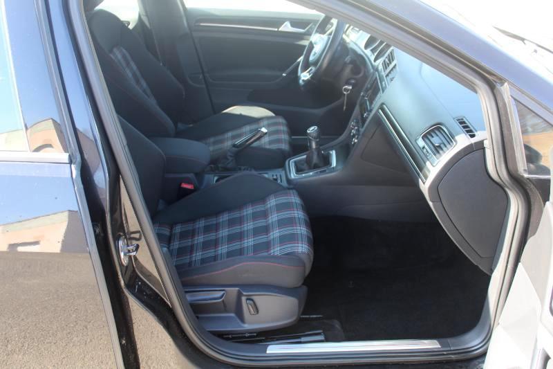 Volkswagen GTI S 6M 4-Door 2015