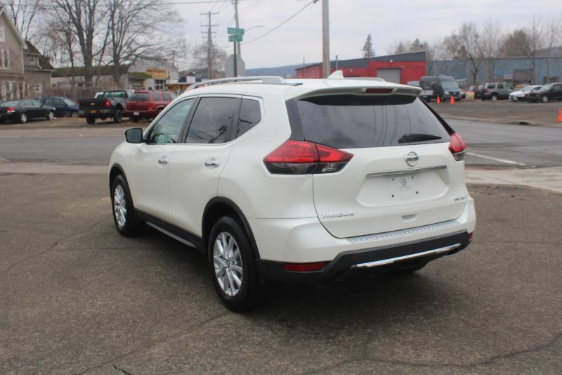 Nissan Rogue SV AWD 2017