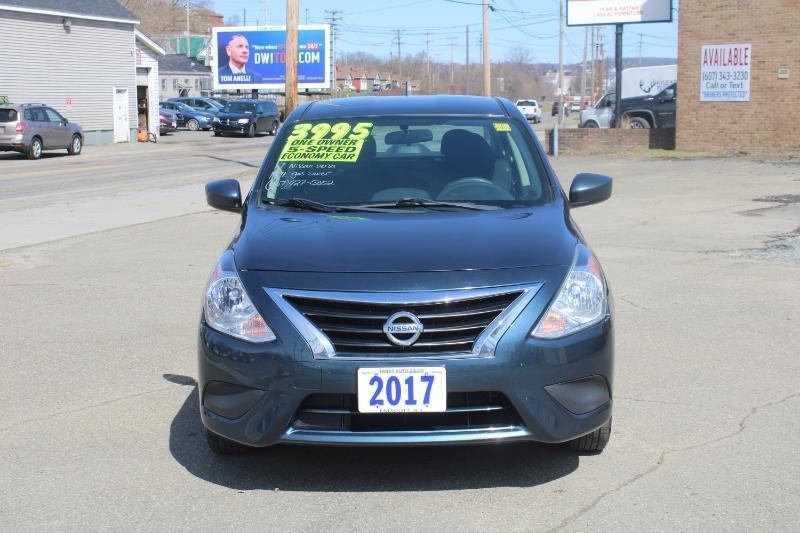 Nissan Versa 1.6 S 5M 2017