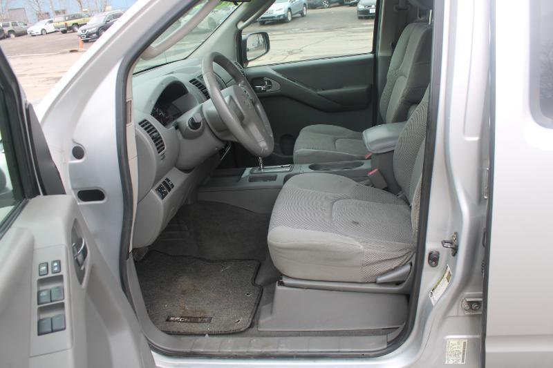 Nissan Frontier SE Crew Cab 4WD 2008