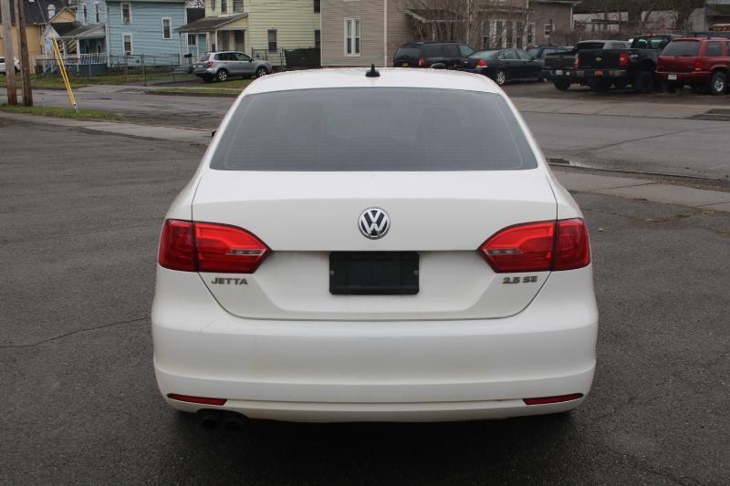 Volkswagen Jetta SE 2013