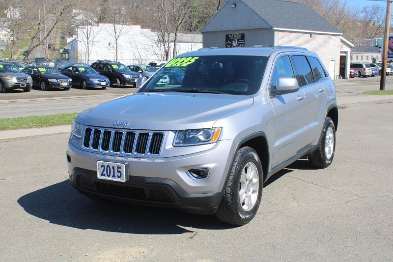 Jeep Grand Cherokee Laredo 4WD 2015
