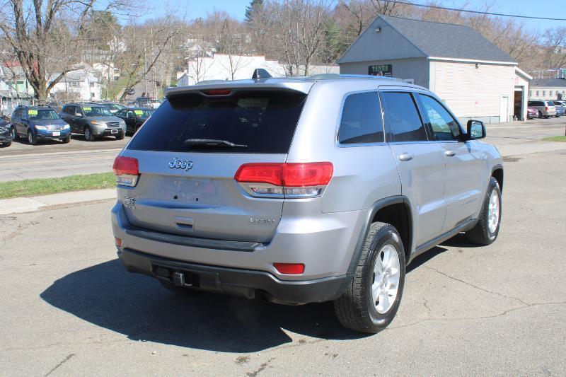Jeep Grand Cherokee Laredo 4WD 2015