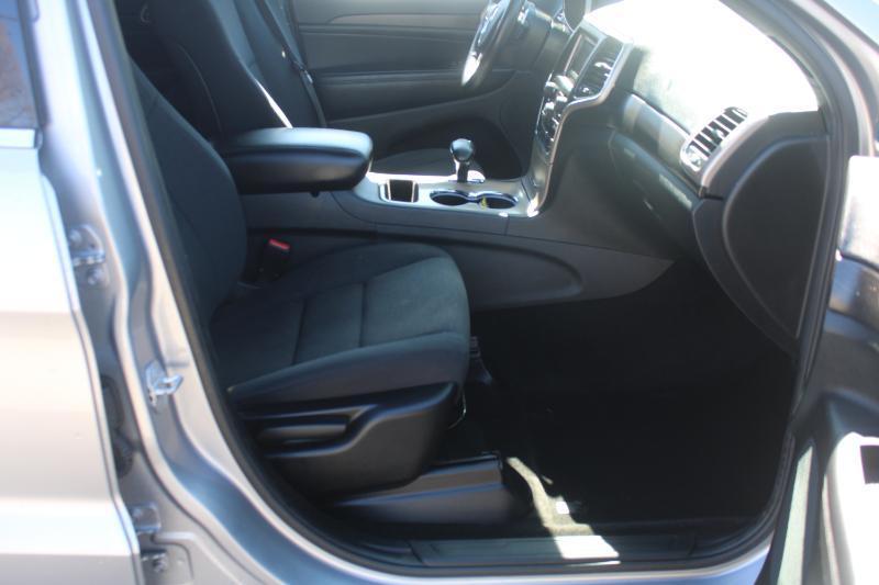 Jeep Grand Cherokee Laredo 4WD 2015