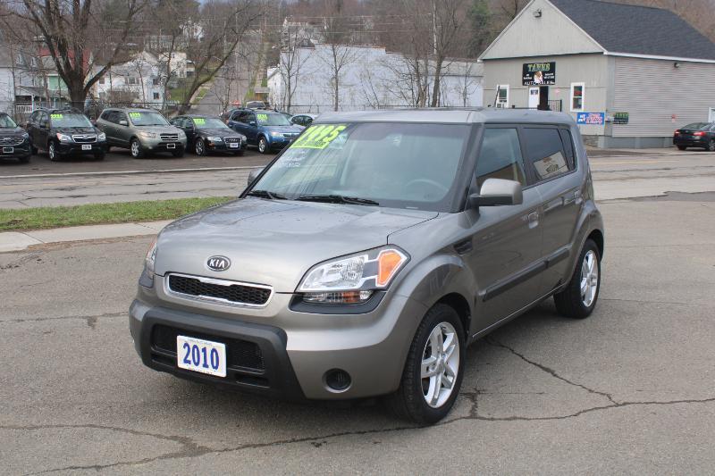 Kia Soul + 2010