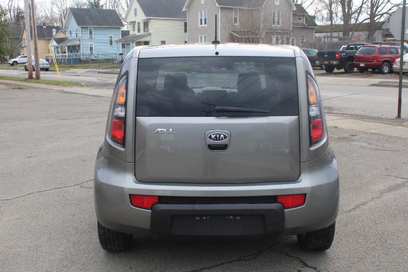 Kia Soul + 2010