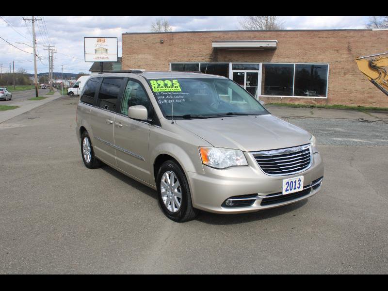 2013 Chrysler Town & Country Touring
