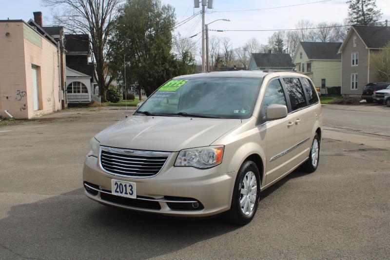 Chrysler Town & Country Touring 2013