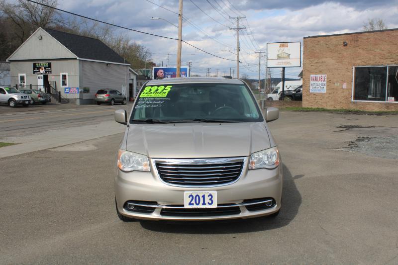 Chrysler Town & Country Touring 2013