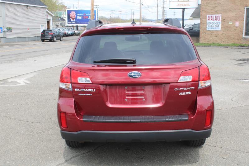 Subaru Outback 2.5i Limited 2012