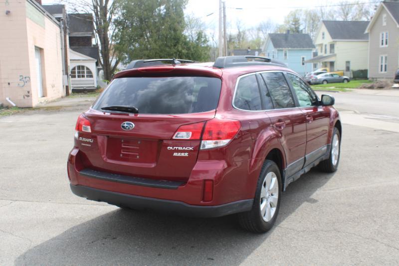 Subaru Outback 2.5i Limited 2012