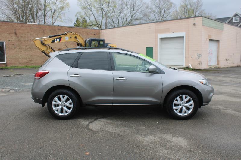 Nissan Murano SV AWD 2011