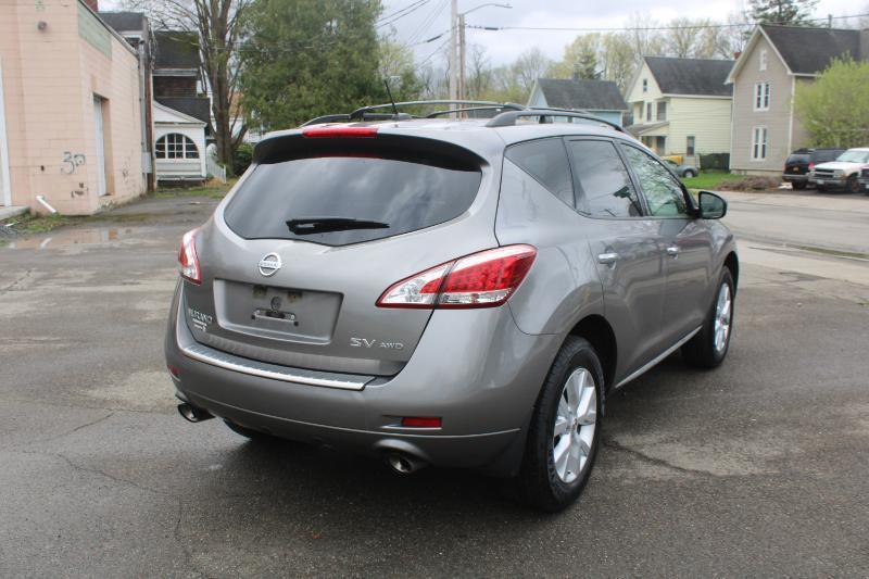 Nissan Murano SV AWD 2011