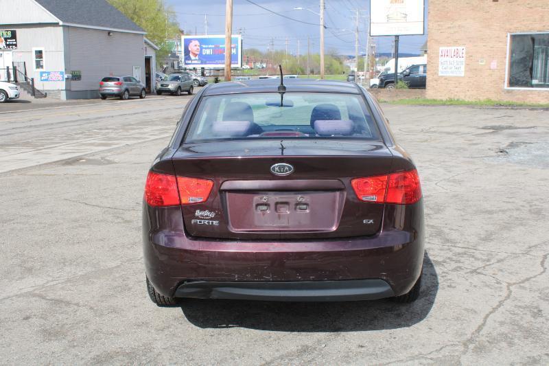 Kia Forte EX 2010