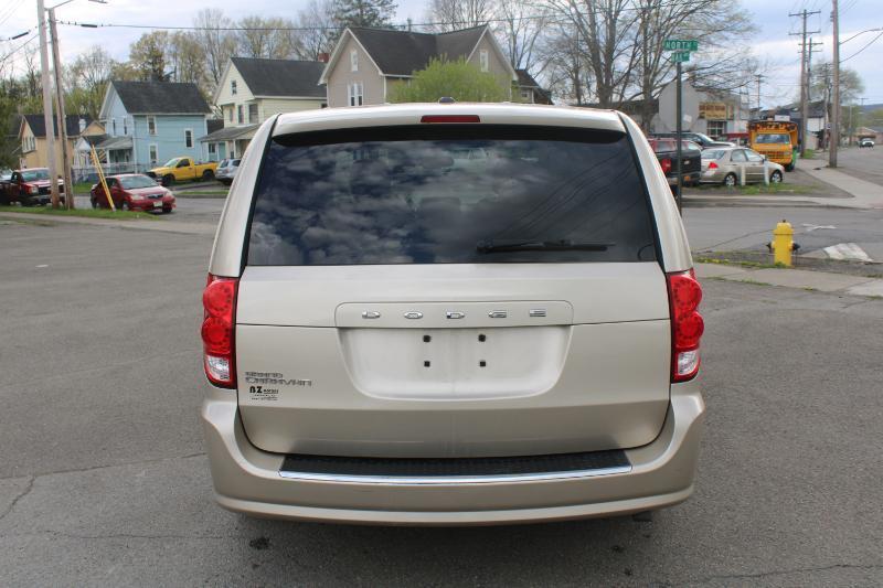 Dodge Grand Caravan SE 2015