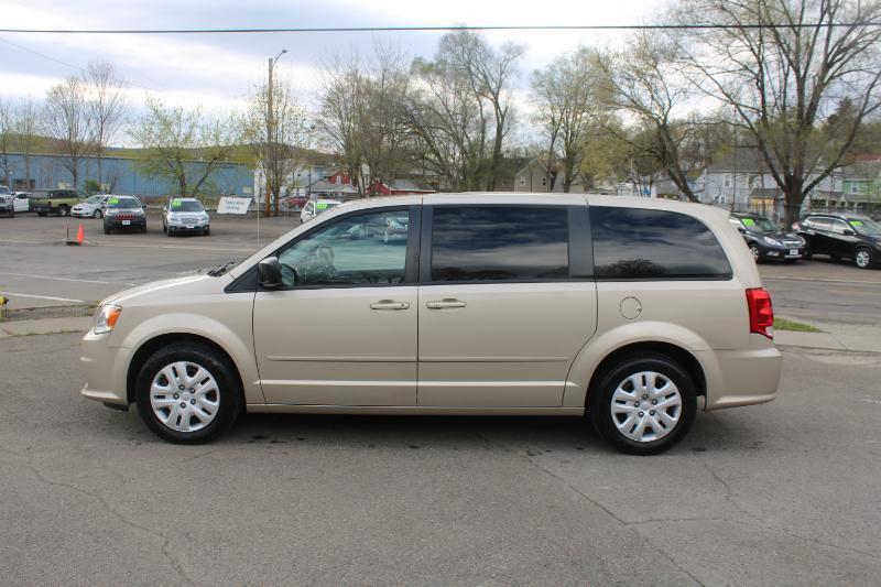 Dodge Grand Caravan SE 2015