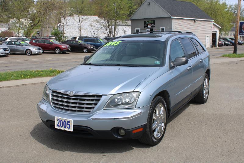Chrysler Pacifica Touring FWD 2005