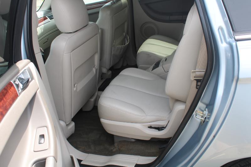 Chrysler Pacifica Touring FWD 2005