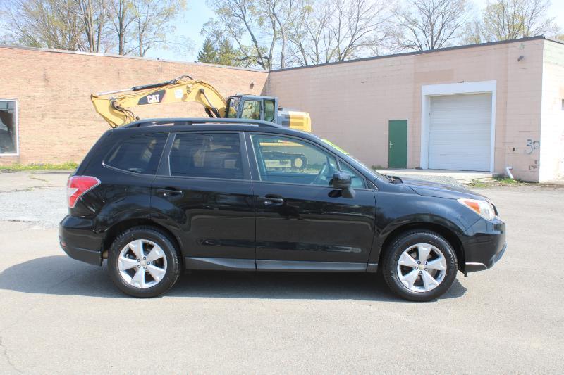 Subaru Forester 2.5i Premium PZEV CVT 2016